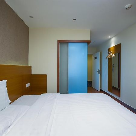 7Days Inn Premium Beijing Chaoyangmen Esterno foto